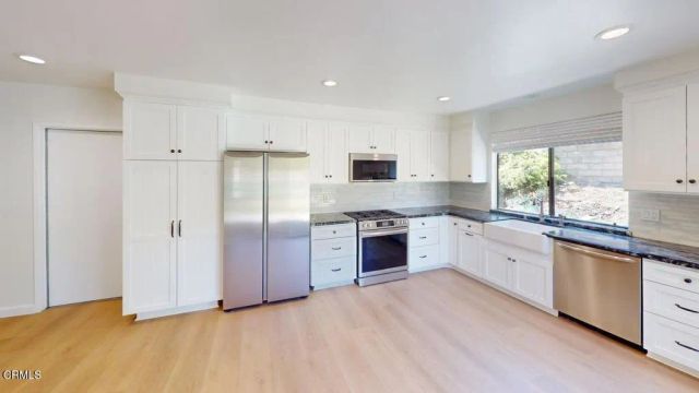 1502 Briarglen Avenue, Westlake Village, CA 91361