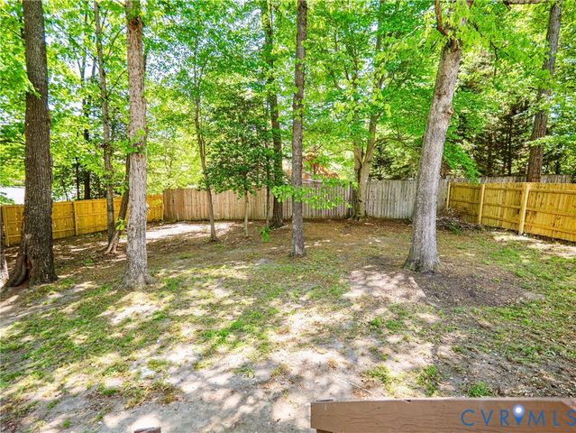 10929 Point Grey Rd, Henrico, VA 23233