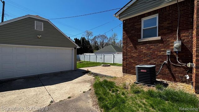 36773 Bibbins Street, Romulus, MI 48174
