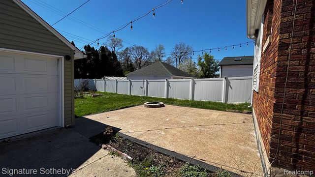 36773 Bibbins Street, Romulus, MI 48174