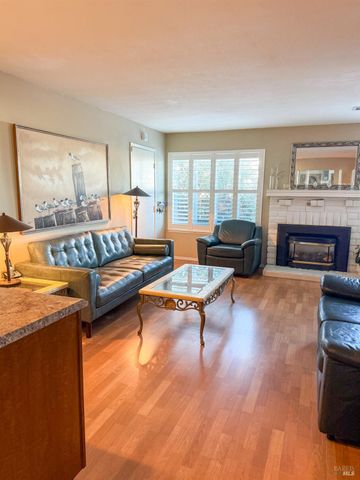 124 Gregory Ln, Vallejo, CA 94591