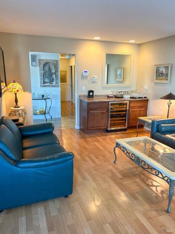 124 Gregory Ln, Vallejo, CA 94591