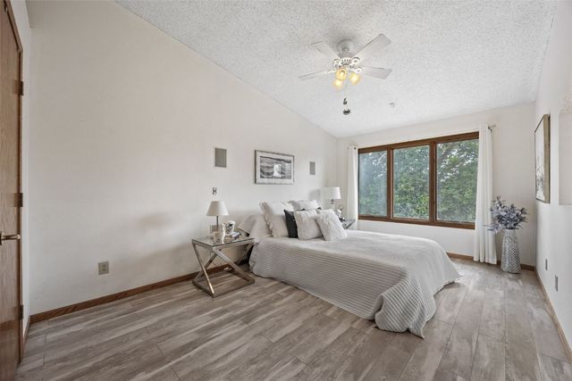 2060 Holiday Rd, Coralville, IA 52241