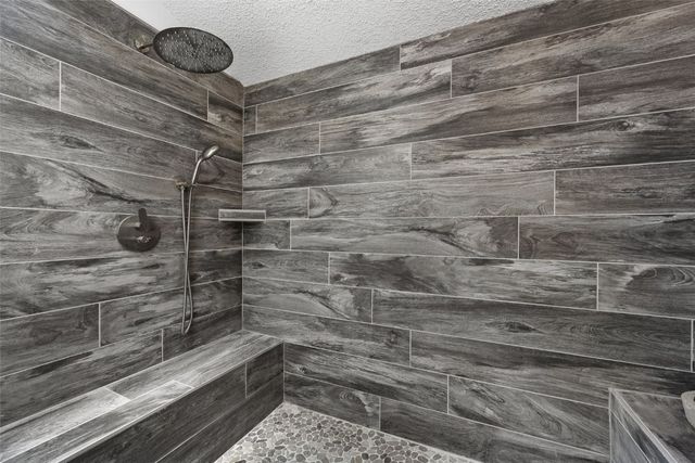 2060 Holiday Rd, Coralville, IA 52241