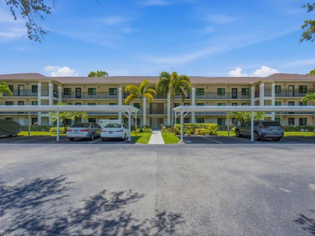 5784 Deauville CIR B204, Naples, FL 34112