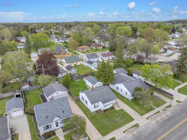 649 INDIANA AVENUE, West Bend, WI 53095
