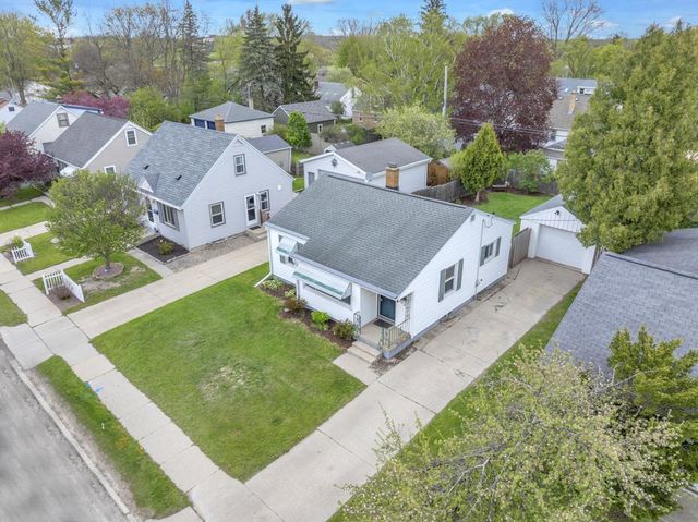649 INDIANA AVENUE, West Bend, WI 53095