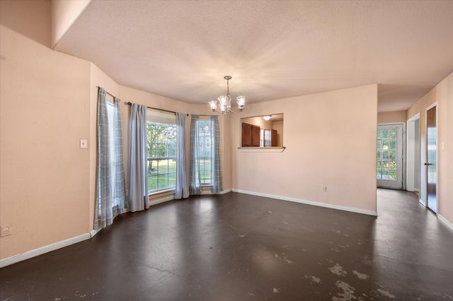 134 County Road 3048, Corsicana, TX 75109