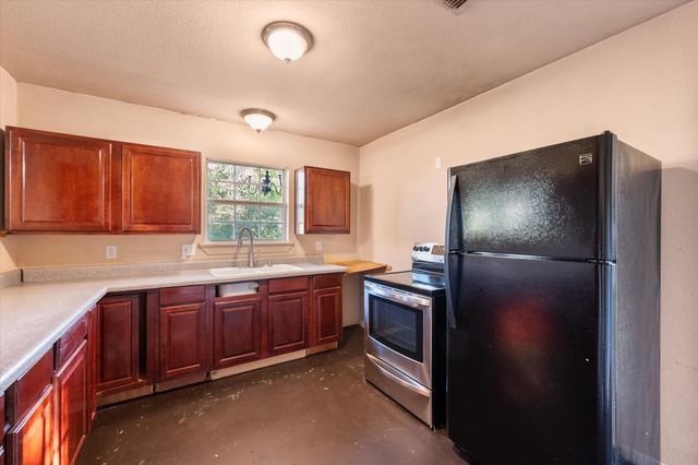 134 County Road 3048, Corsicana, TX 75109