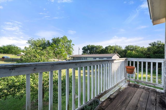 134 County Road 3048, Corsicana, TX 75109