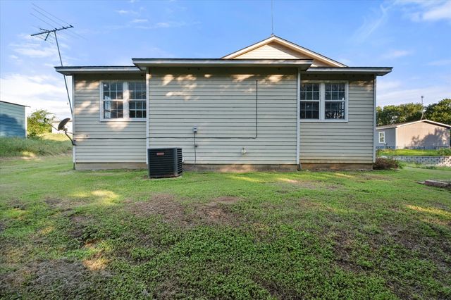 134 County Road 3048, Corsicana, TX 75109