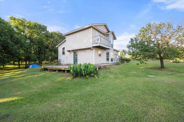 134 County Road 3048, Corsicana, TX 75109