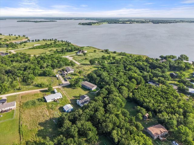 134 County Road 3048, Corsicana, TX 75109
