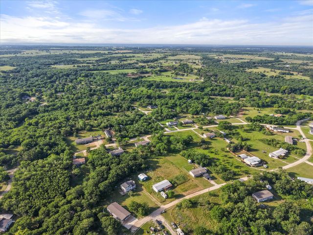 134 County Road 3048, Corsicana, TX 75109