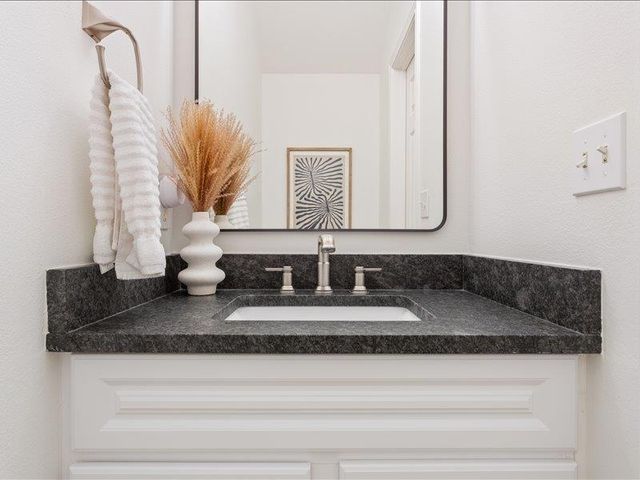 1205 S Main ST, Georgetown, TX 78626