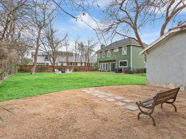 1205 S Main ST, Georgetown, TX 78626