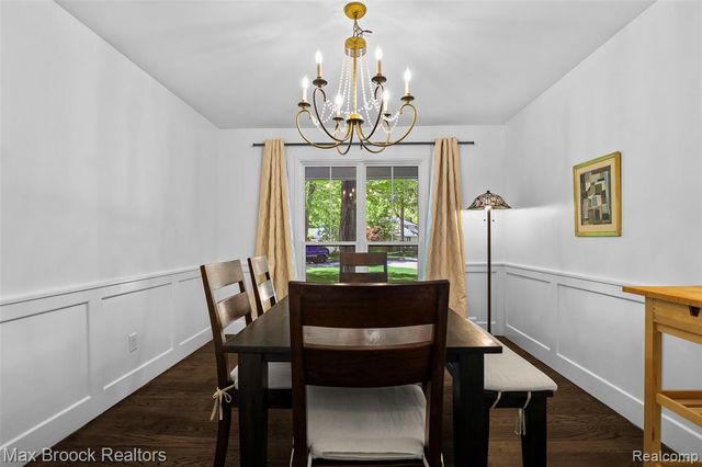 22636 King Richard Court, Beverly Hills, MI 48025