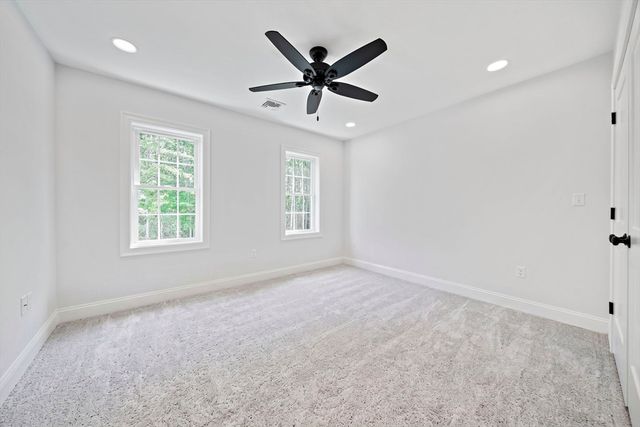 5 Clarendon, Holbrook, MA 02343