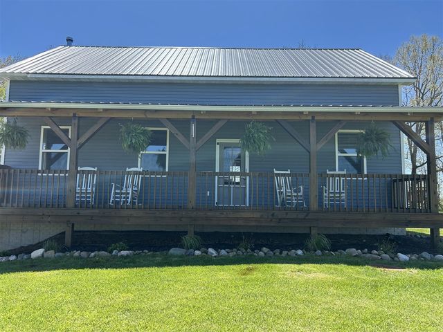 3879 Shamrock Drive, Lapeer, MI 48446