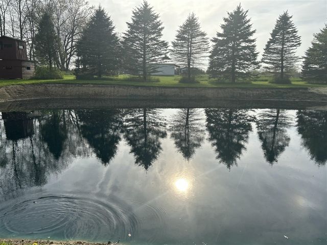 3879 Shamrock Drive, Lapeer, MI 48446