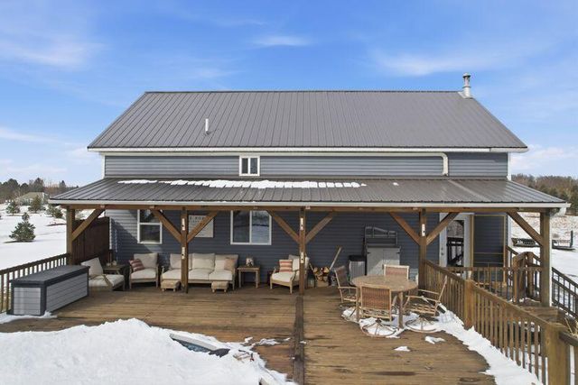 3879 Shamrock Drive, Lapeer, MI 48446