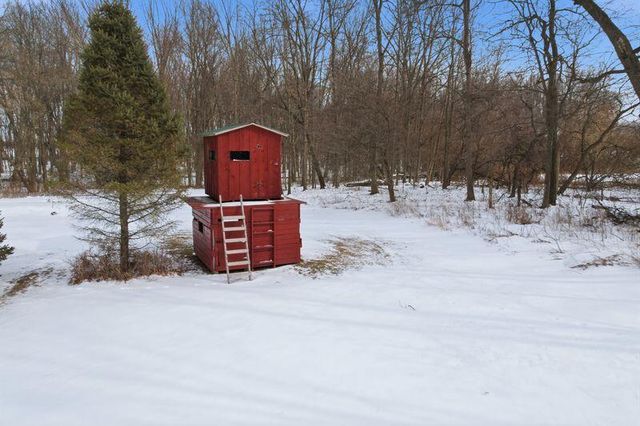 3879 Shamrock Drive, Lapeer, MI 48446