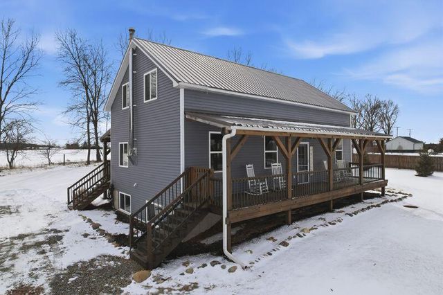 3879 Shamrock Drive, Lapeer, MI 48446