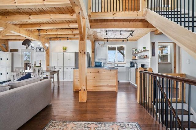 3879 Shamrock Drive, Lapeer, MI 48446