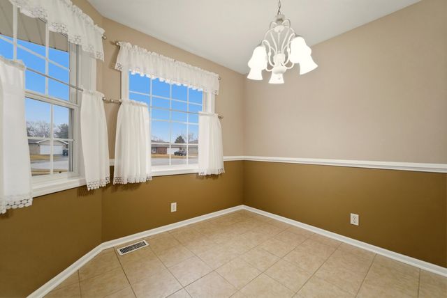 411 Pine Ridge Circle, Lowell, IN 46356