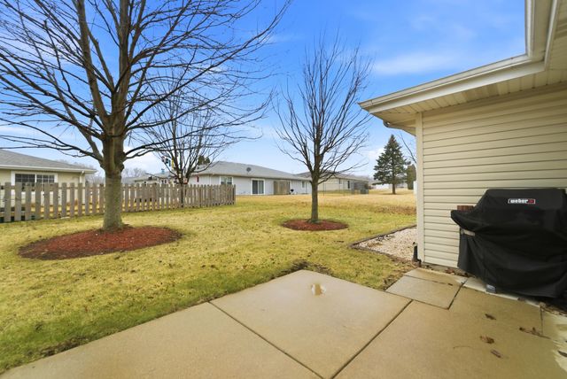411 Pine Ridge Circle, Lowell, IN 46356