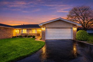 411 Pine Ridge Circle, Lowell, IN 46356