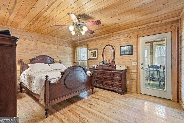 156 Peter Knob Road, Blue Ridge, GA 30513
