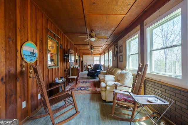 156 Peter Knob Road, Blue Ridge, GA 30513