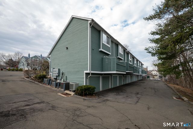 9 Farview Avenue 3-12, Danbury, CT 06810