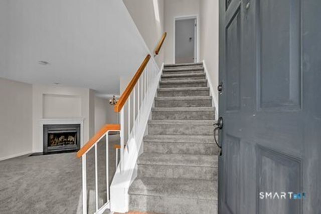 9 Farview Avenue 3-12, Danbury, CT 06810