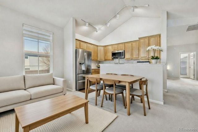 2250 S Vaughn Way 201, Aurora, CO 80014