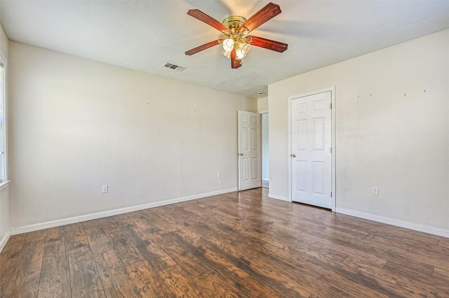 104 Bonita Avenue, Galveston, TX 77550