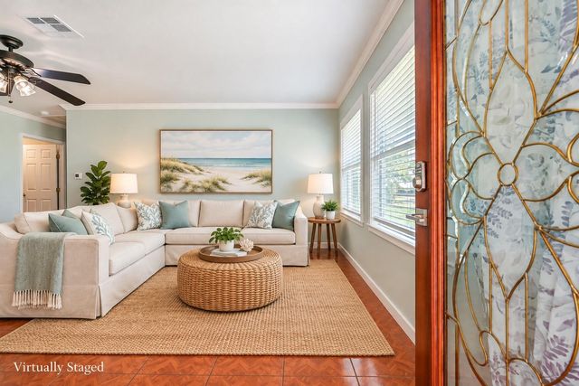 104 Bonita Avenue, Galveston, TX 77550