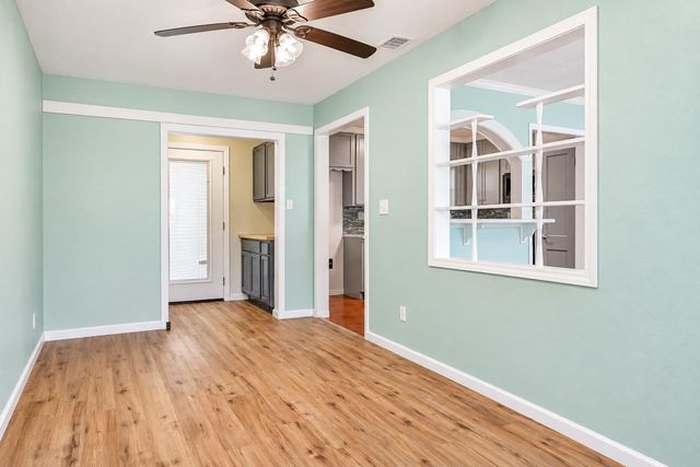 104 Bonita Avenue, Galveston, TX 77550