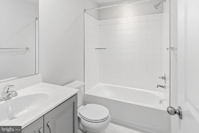 222 MONTEITH DR, Winchester, VA 22601