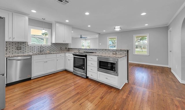 3213 S 3rd Street, Waco, TX 76706