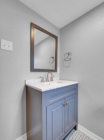 3213 S 3rd Street, Waco, TX 76706