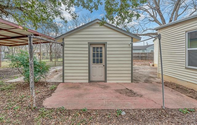 3213 S 3rd Street, Waco, TX 76706
