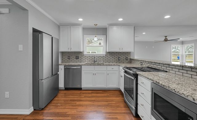 3213 S 3rd Street, Waco, TX 76706