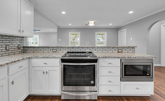 3213 S 3rd Street, Waco, TX 76706