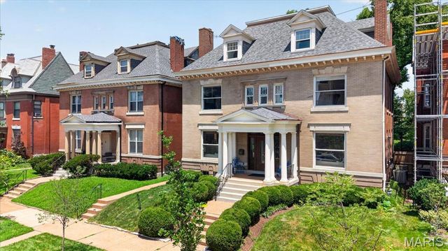 5095 Westminster Place, St Louis, MO 63108