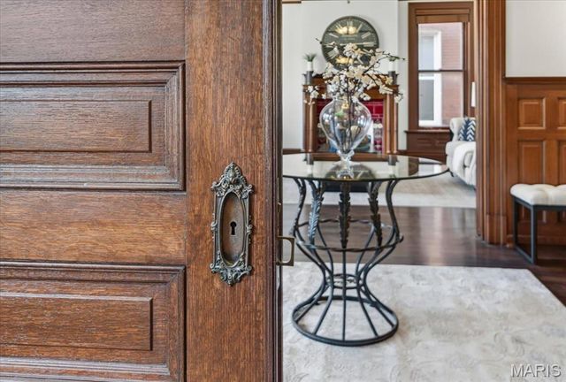5095 Westminster Place, St Louis, MO 63108