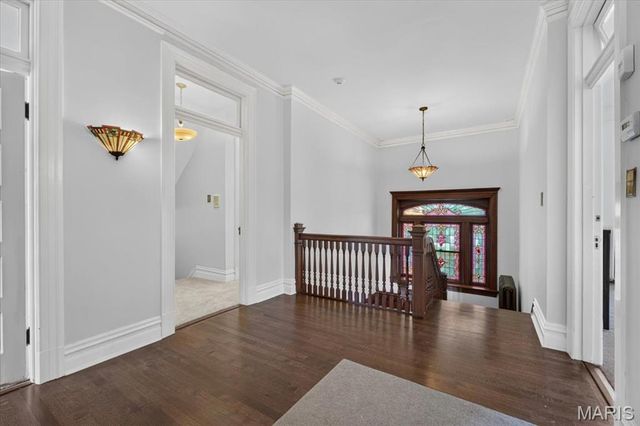 5095 Westminster Place, St Louis, MO 63108
