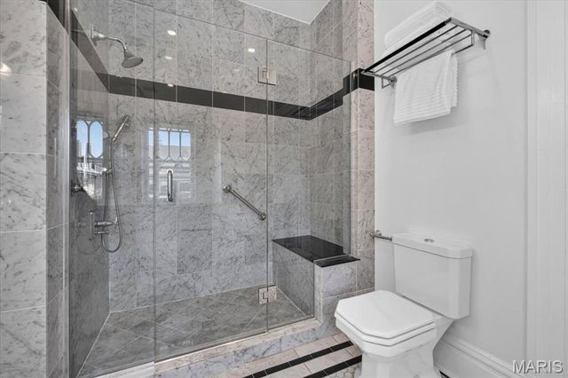 5095 Westminster Place, St Louis, MO 63108