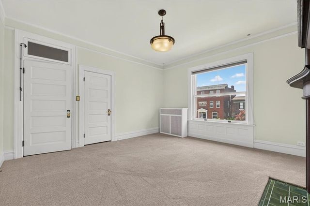 5095 Westminster Place, St Louis, MO 63108